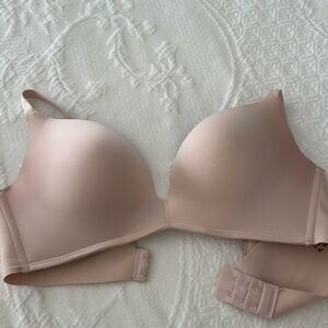 Maidenform bra wireless padded pushup.